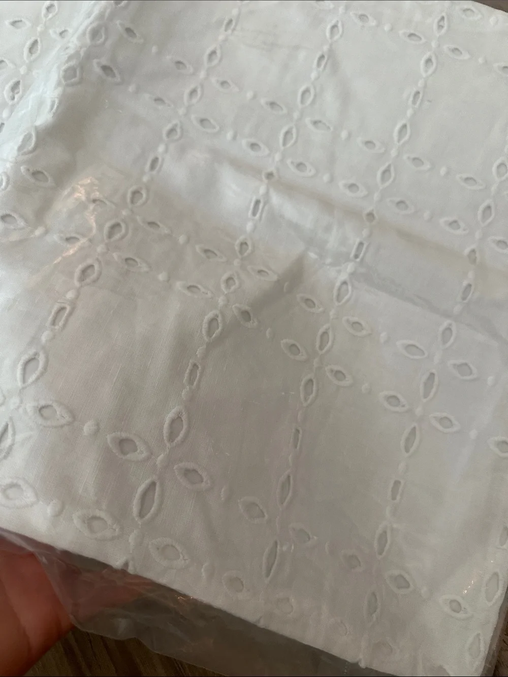 Pottery Barn White Eyelet Embroidered pillow cover 16x26